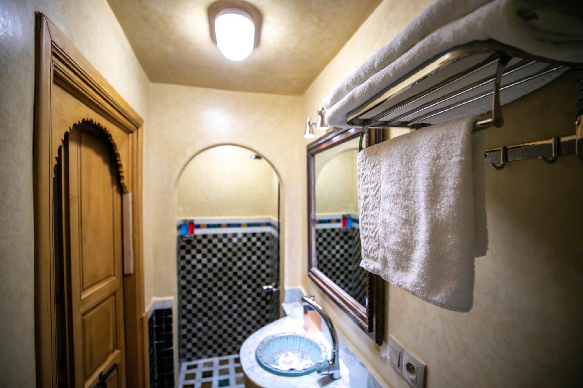 Dar Golden Ziat Hotell Fès Rum bild